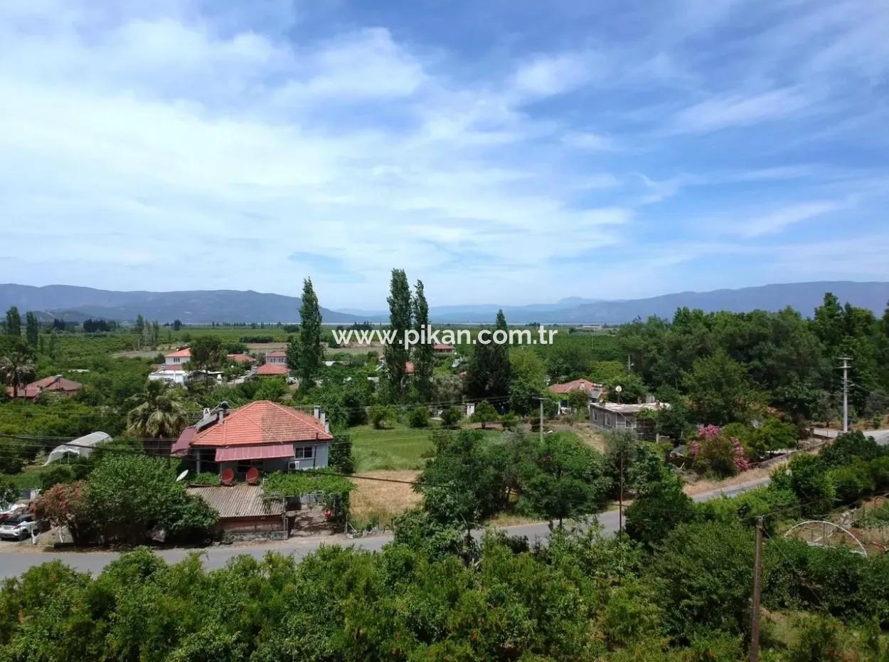 Land Mit Seeblick Zum Verkauf Zwischen Ortaca Tepearasi