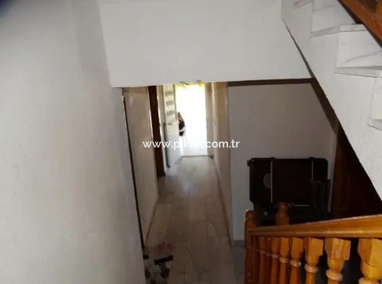 6 Mehrfamilienhäuser Auf 717 M2 Grundstück Im Zentrum Von Köyceiz Stehen Komplett Zum Verkauf