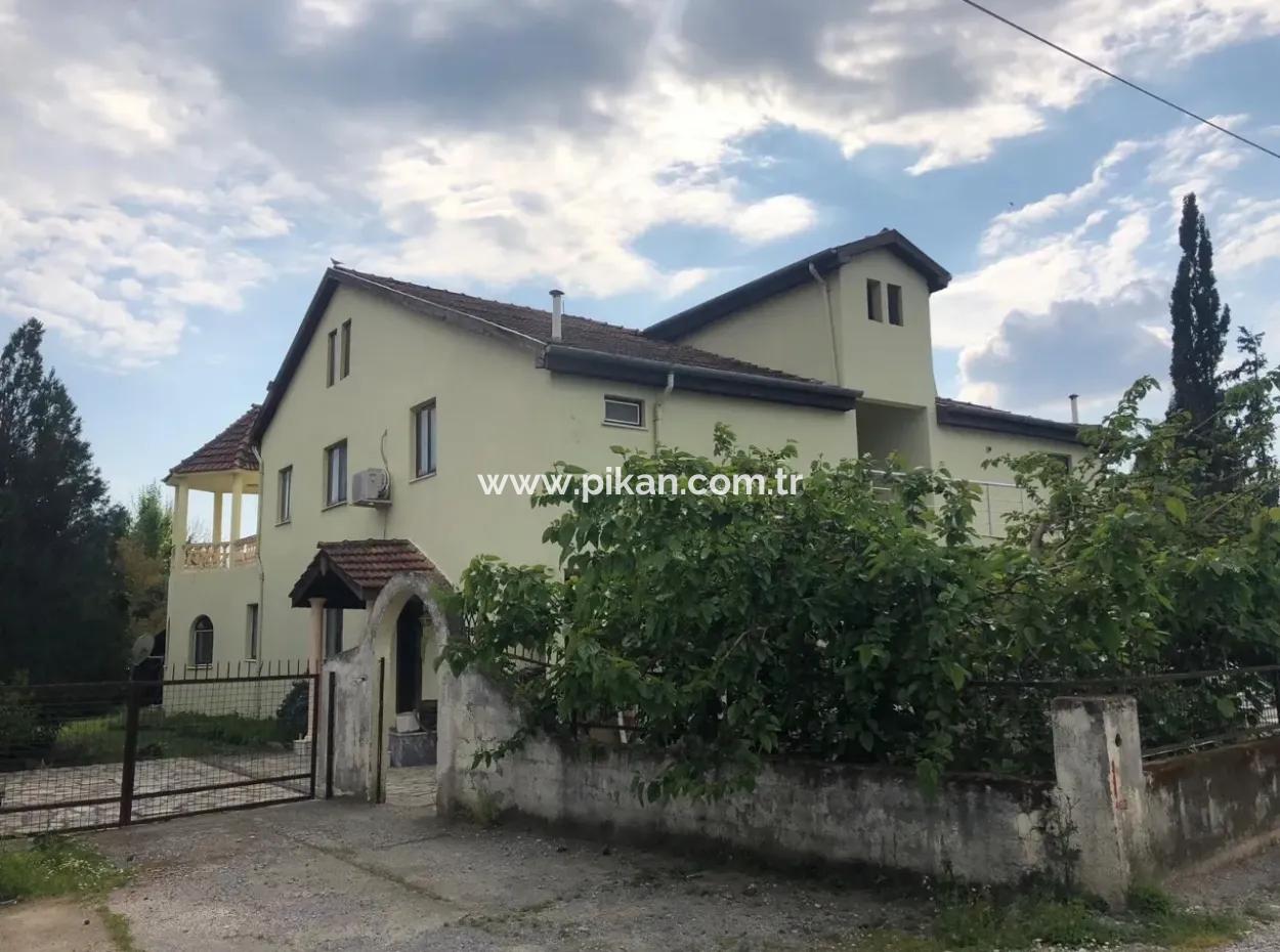 Freistehendes Haus Zum Verkauf In Oriya Raider