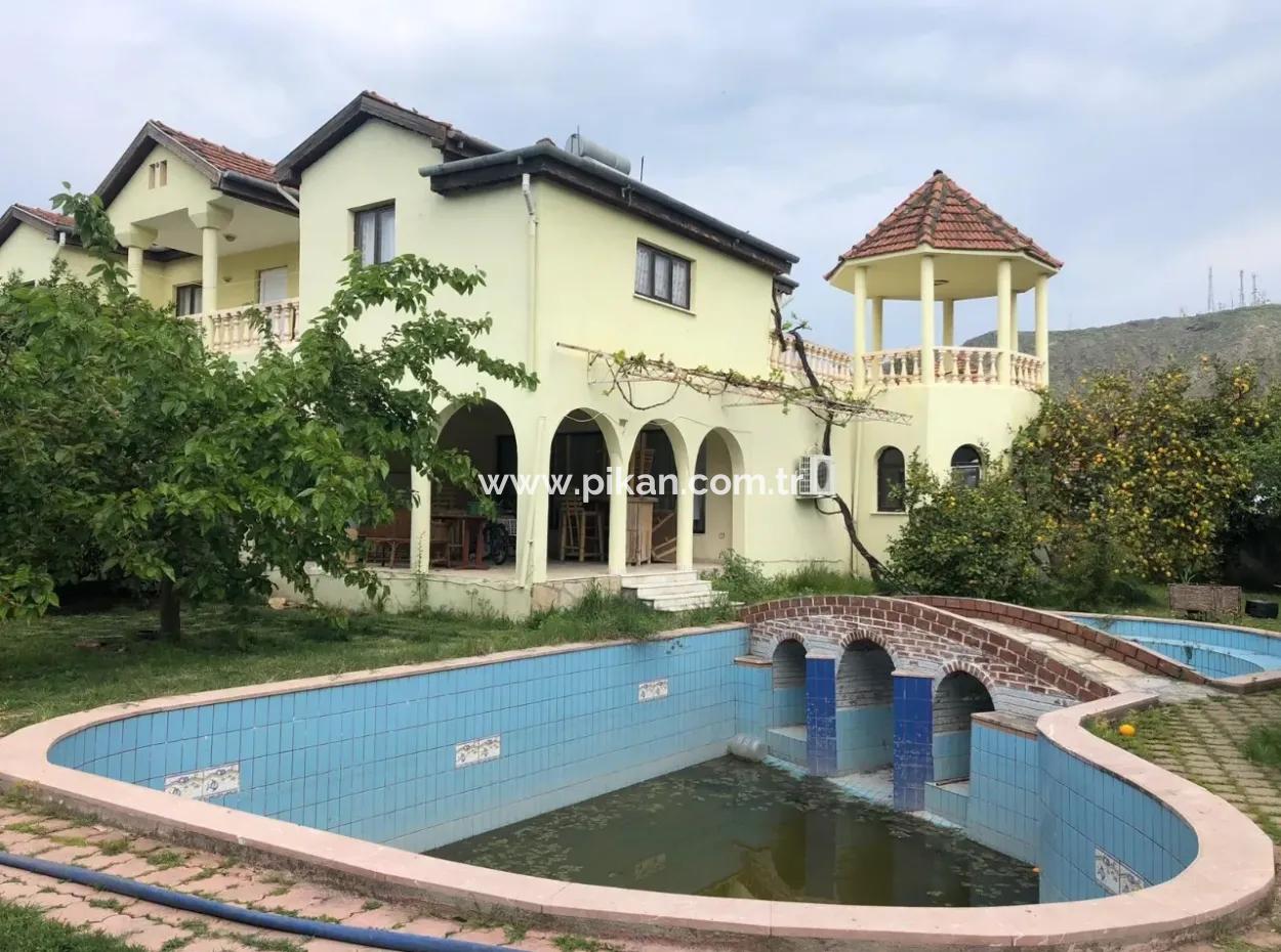 Freistehendes Haus Zum Verkauf In Oriya Raider