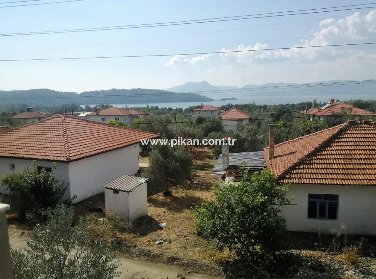 2 Einfamilienhäuser Zum Verkauf In 1992 M2 Grundstück Mit Blick Auf Den See In Köyceğiz Zeytinalanı