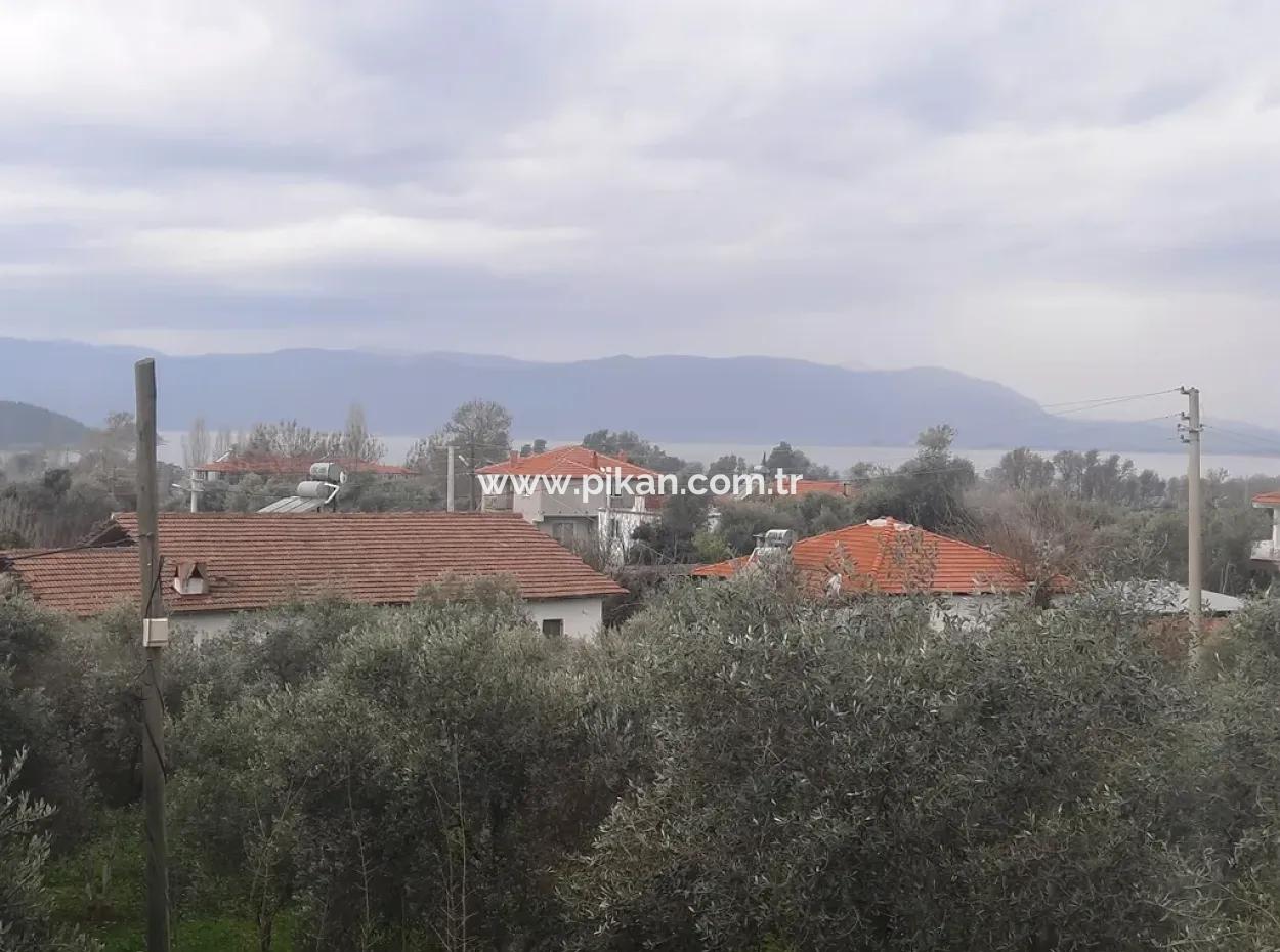 Villa Mit 200 M2 Seeblick Auf 1700 M2 Grundstück In Köyceğiz Zeytinalan Steht Zum Verkauf