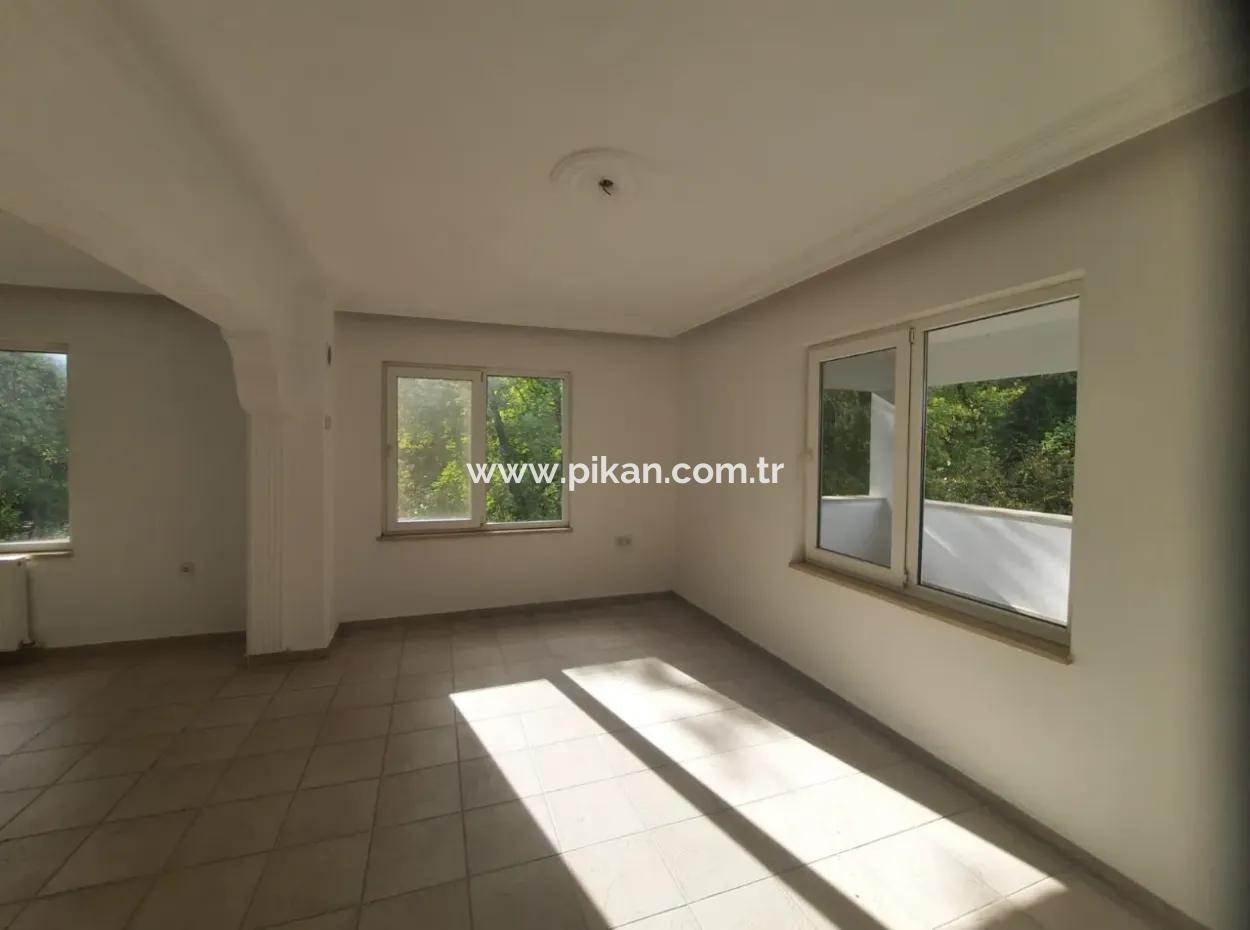 Mugla Dalyan 2 +1 Heizung Geräumige Wohnung Zu Vermieten