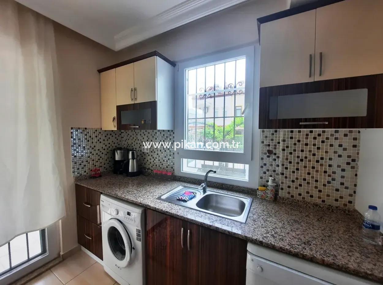 Komplettes Gebäude Mit 5 Wohnungen Mit Fethiye Calis Schwimmbad Zum Verkauf