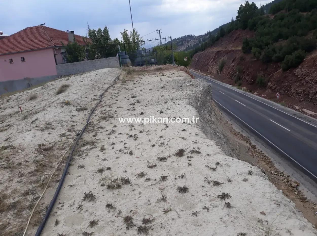 Denizli -Çameli- Belevi Mah. Autobahn Seite 500 M2 Zoned Land Zum Verkauf
