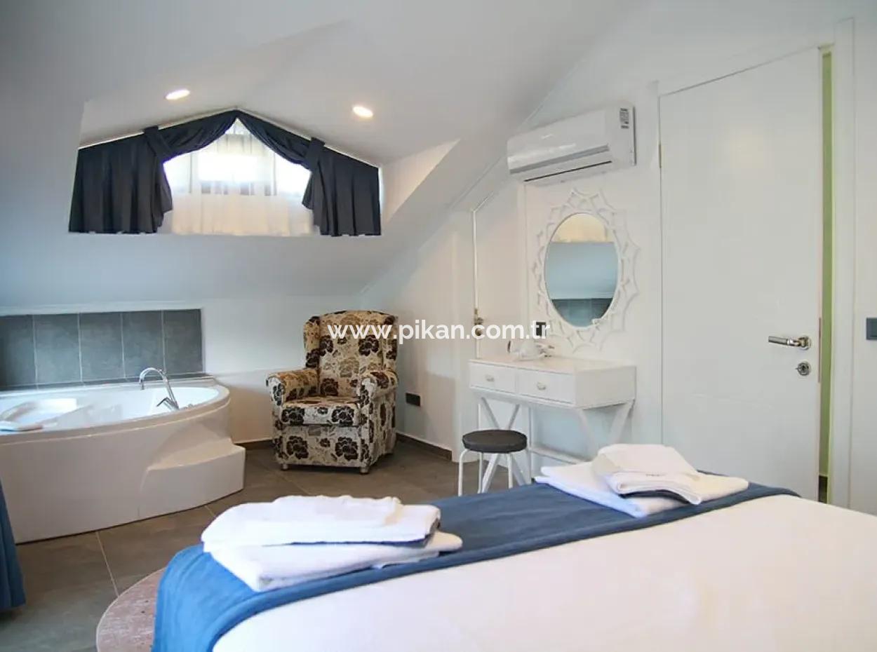 Mugla Fethiye Çiftlik Mahallesi Villa Zum Verkauf