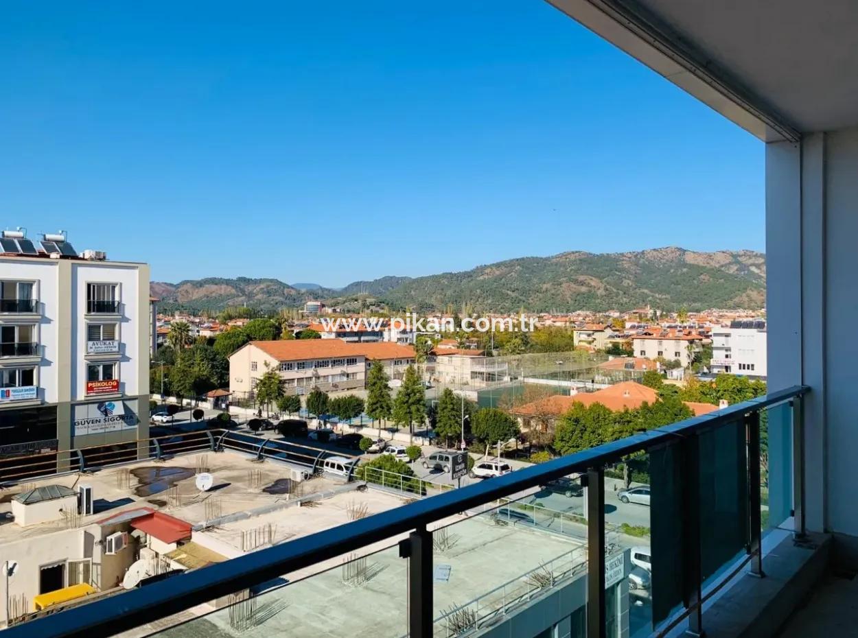 Oriya Mieten-Ein Geschäft Oder Wohnung