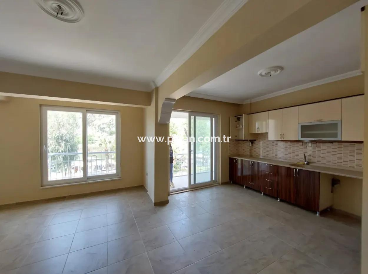 Muğla Dalyanda 2 1 Wohnung Mit Blick Auf Den Kanal Zu Vermieten