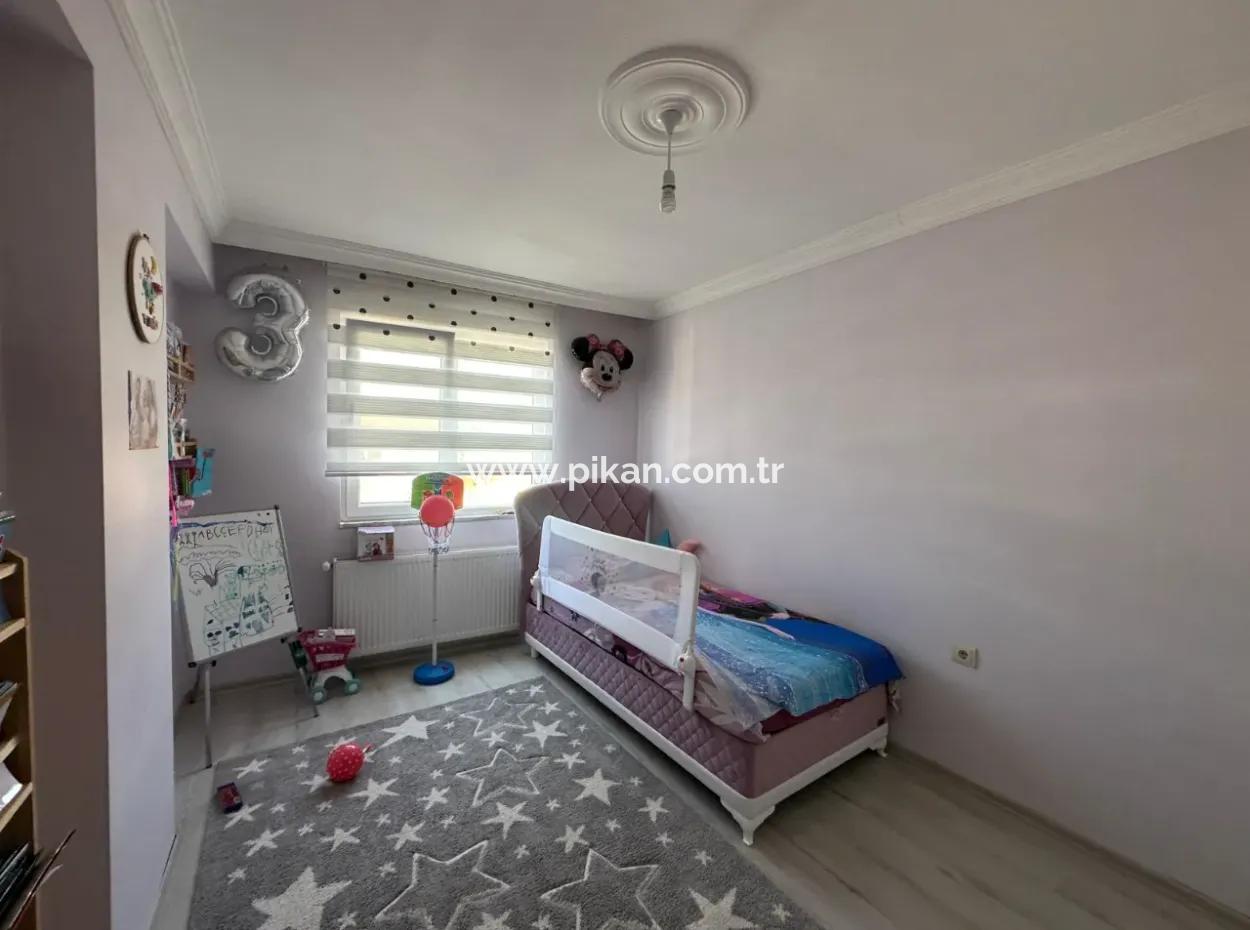 3 1 Geräumige Wohnung Zum Verkauf In Ortaca Cumhuriyet Nachbarschaft