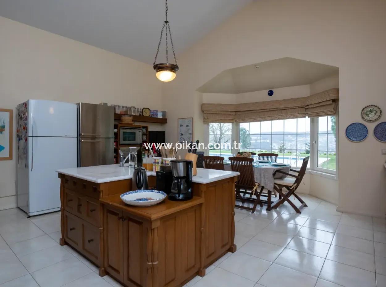 7 In 1 Freistehendes Luxushaus Auf Einem 2300 M2 Großen Grundstück Zum Verkauf In Zekeriyaköy, Istanbul