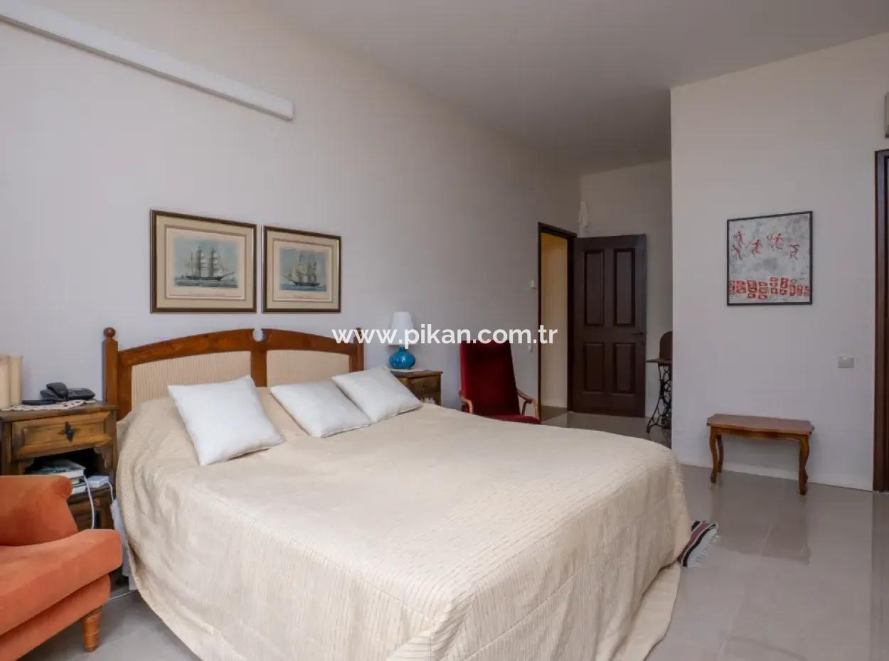 7 In 1 Freistehendes Luxushaus Auf Einem 2300 M2 Großen Grundstück Zum Verkauf In Zekeriyaköy, Istanbul