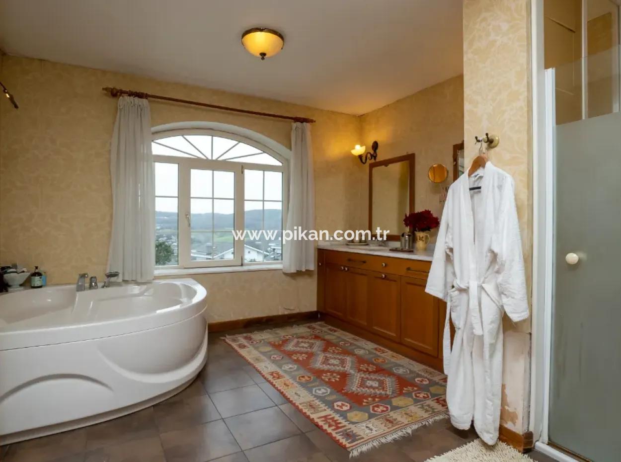 7 In 1 Freistehendes Luxushaus Auf Einem 2300 M2 Großen Grundstück Zum Verkauf In Zekeriyaköy, Istanbul