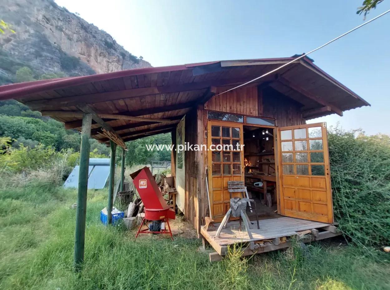 Einstöckiges Haus Zum Verkauf Auf 15 000 M2 Freistehendem Grundstück In Der Nähe Des Dalyan-Kanals In Köyceğiz Çandırda