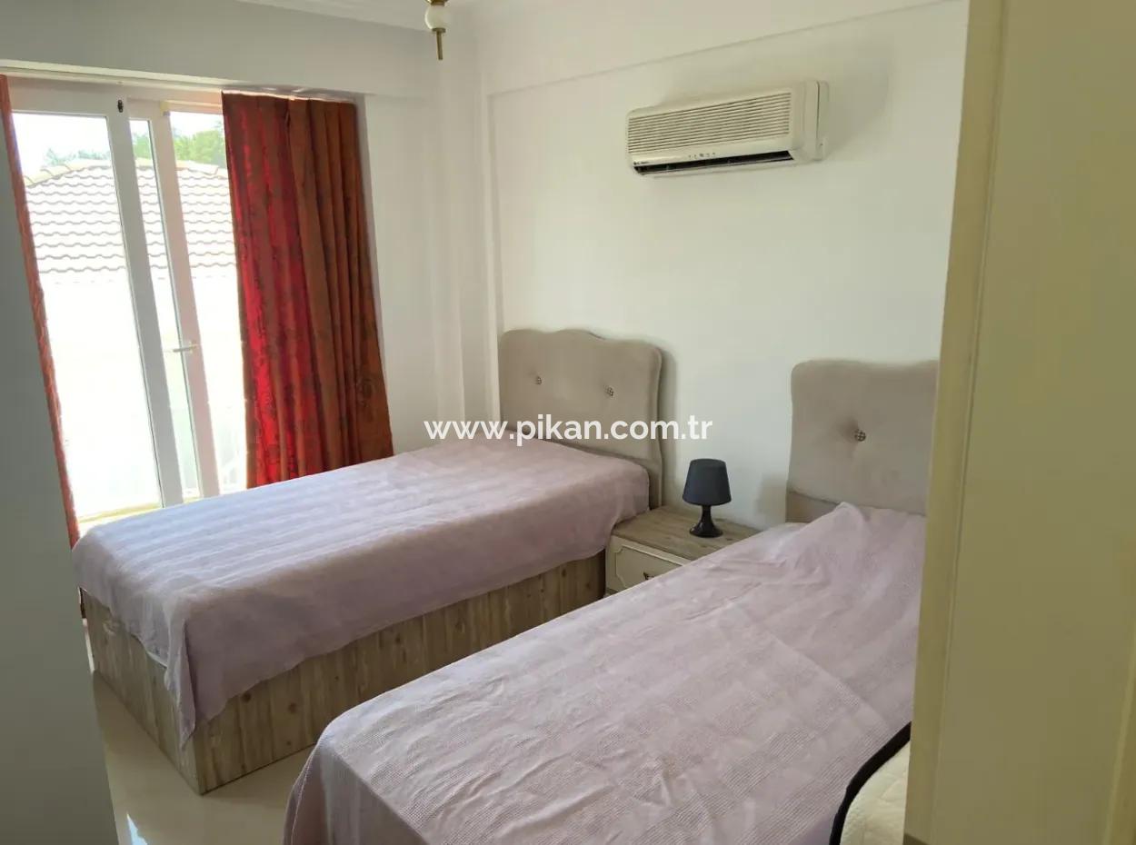 Zu Verkaufen 3 In 1 Maisonette Mit Pool Auf Einem 400 M2 Großen Grundstück In Sarigerme, Mugla 