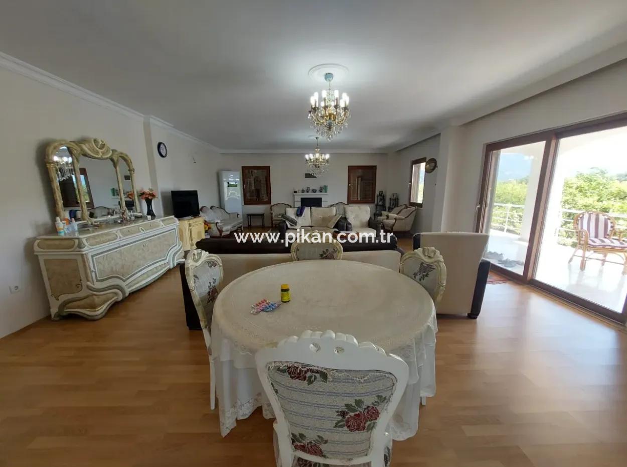 Luxus-Triplex Mit Swimmingpool Im 7 500 M2 Großen Granatapfelgarten In Mugla Dalyan