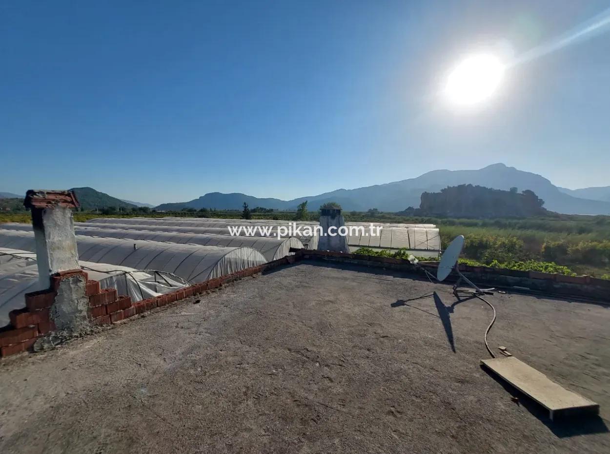 5.850 M² Seeblick Grundstück Und Dorfhaus Zum Verkauf In Ortaca Eskiköy