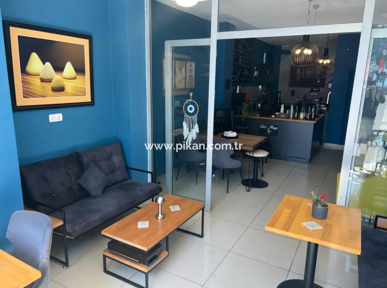Workplace Cafe In Der Nähe Des Sees Im Zentrum Von Muğla Köyceğiz Steht Zum Verkauf