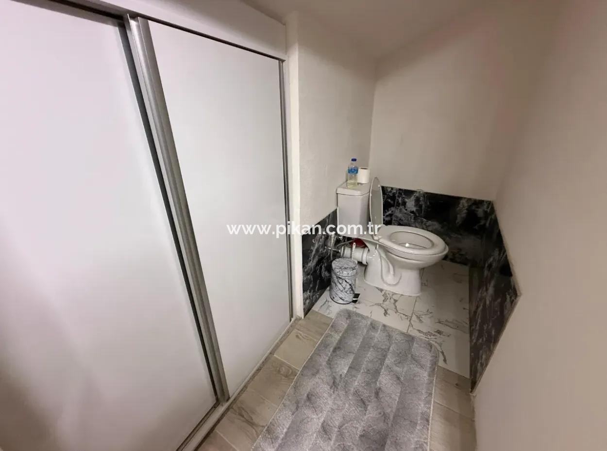 Ein Freistehendes 2,5-Stöckiges Gebäude An Der Dalyan-Straße In Ortacada Steht Zum Verkauf.