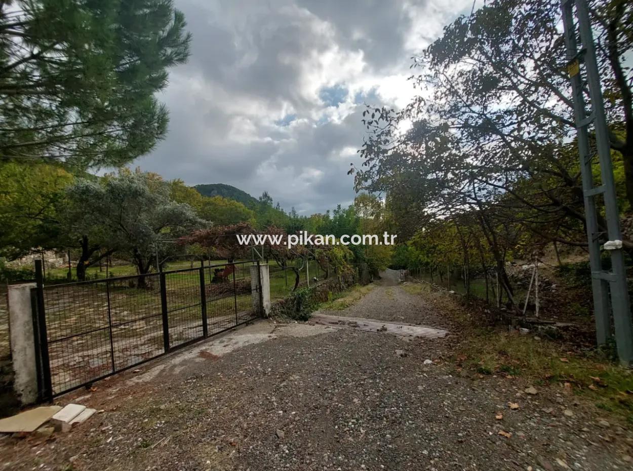 Freistehendes 260 M2 Zoniertes Grundstück Zum Verkauf Im Zentrum Des Köyceğiz-Plateaus