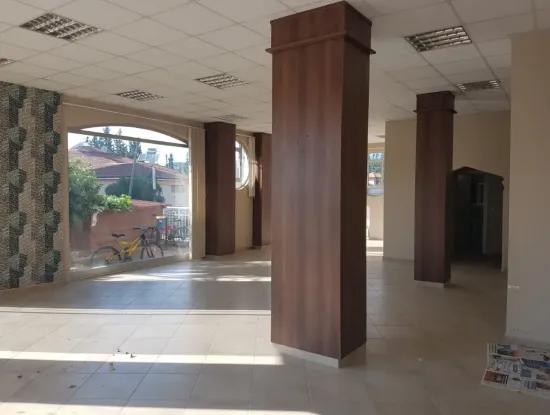 Der Leiter Der Ecke, Am Rande Der Fahrbahn Oriya Dalyan Rental-Shop-120 M2