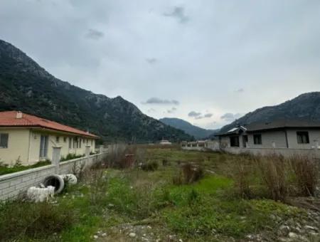 1000 M2 Freistehendes Grundstück Mit Zonierung Zum Verkauf In Ortaca Mergenli
