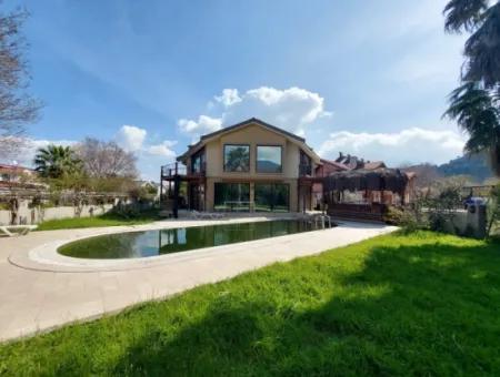 Muğla Dalyanda Canal Front 2 Villa Zum Verkauf Auf 1 Grundstück