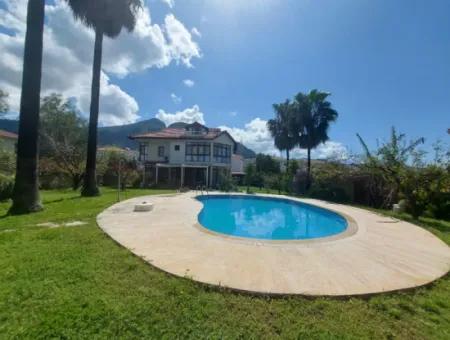 200 M2 5 1 Freistehendes Triplex Mit Pool Auf 1.000 M2 Grundstück In Ortaca Dalyan