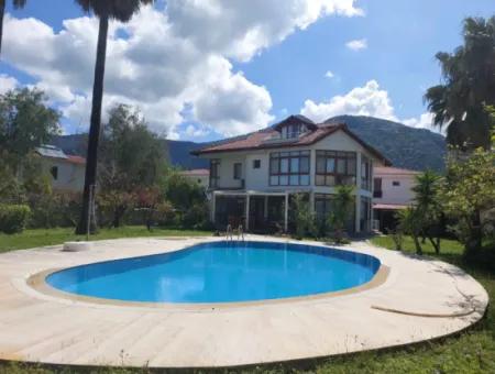 200 M2 5 1 Freistehendes Triplex Mit Pool Auf 1.000 M2 Grundstück In Ortaca Dalyan