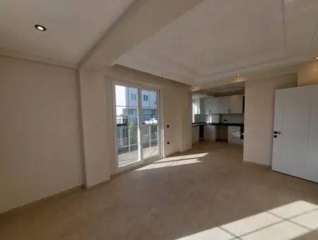 2 In 1 Null Erdgeschosswohnung Mit Schwimmbad Im Zentrum Zu Vermieten