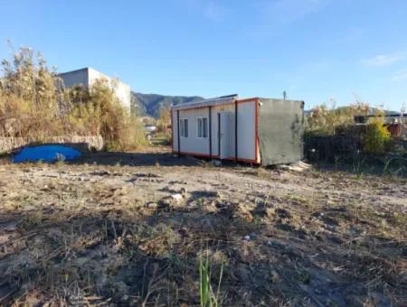 Container Mit Bootsliegeplatz Am Kanal In Muğla Ortaca Dalyan – Zum Verkauf