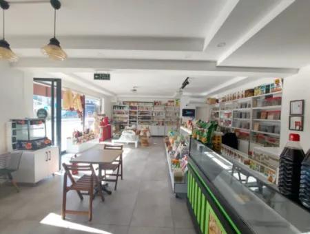 200 M² Keks- Und Kräuterkundegeschäft Im Muğla Dalyan Center Zur Untervermietung