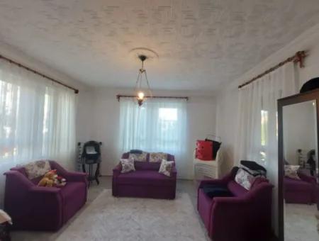 Ein Haus Mit 4 1 Und 3 1 Schwimmbädern Auf Einem 645 M² Großen Grundstück In Ortaca Kemaliye Steht Zum Verkauf Oder Zum Tausch.