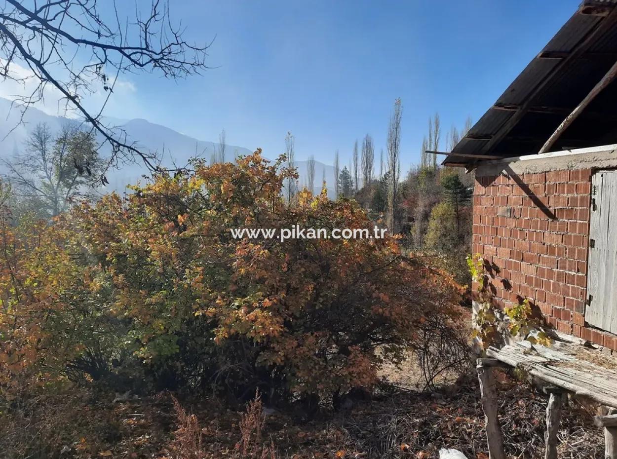 Çameli Cevizli Bargain Barn And 2650 M2 Land For Sale