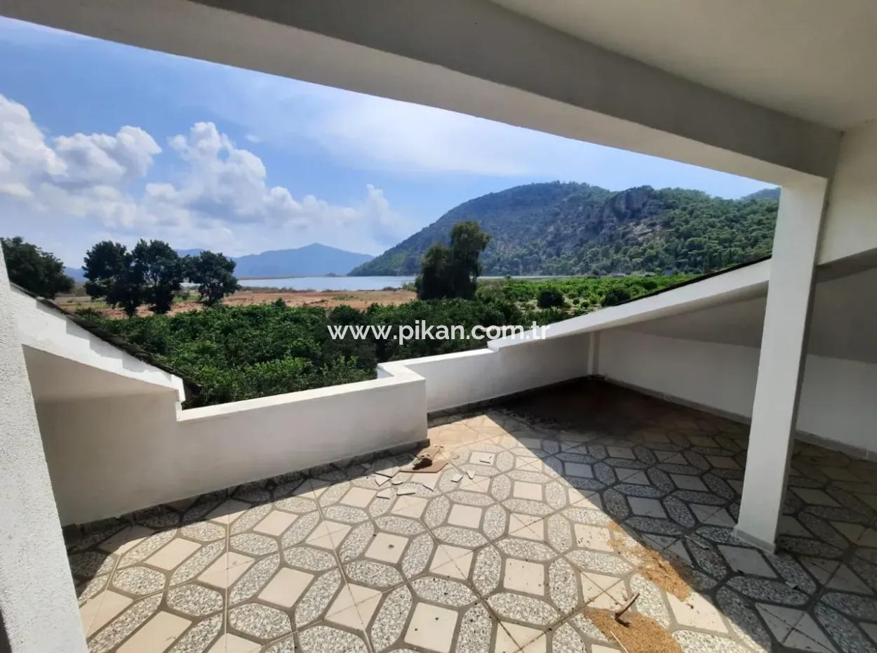 1 570 M2 Land In Köyceğiz Çandır, Muğla, Swimming Pool, Lake View Triplex For Sale