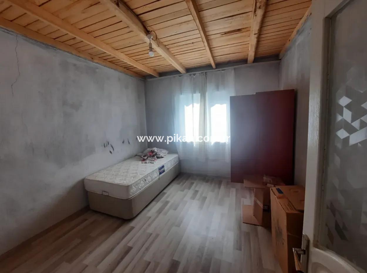 5 000 M2 Land In Çameli Kızılyaka 2 In 1 Detached House, And Barn For Rent