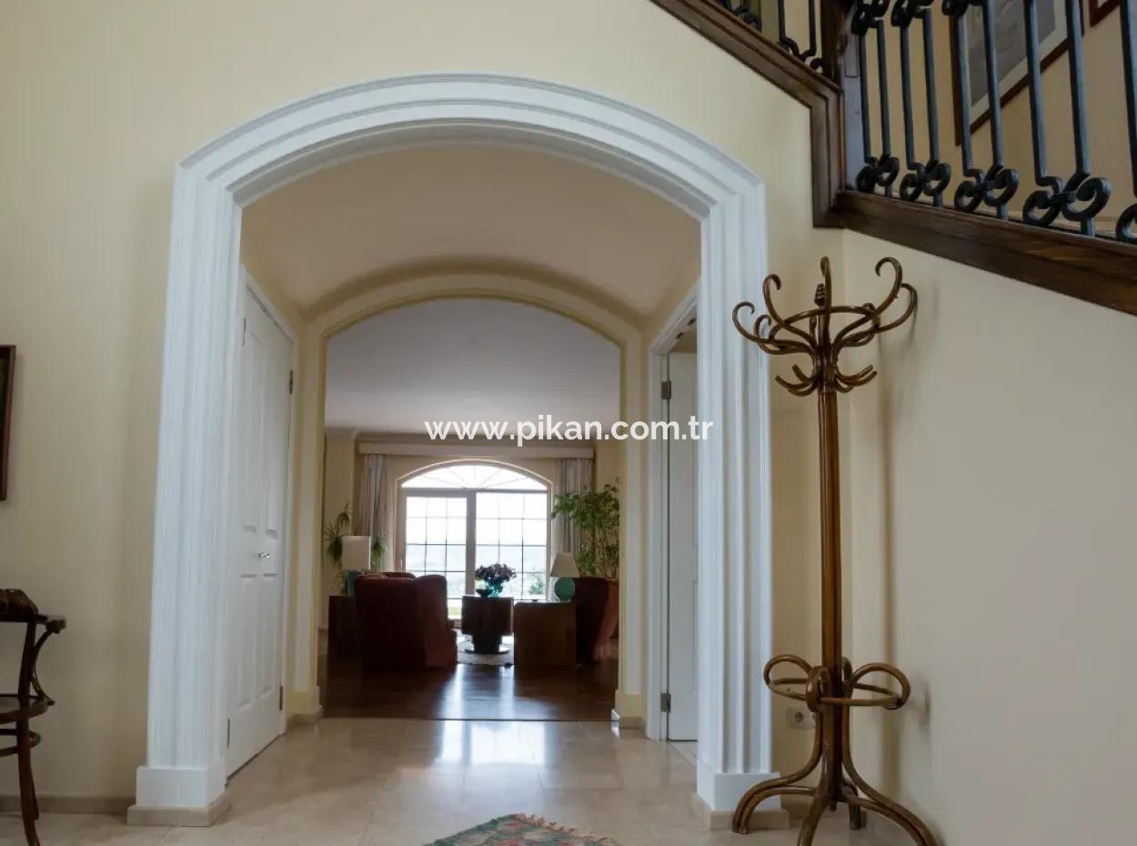 7 In 1 Detached Luxury House On A 2300 M2 Plot For Sale In Zekeriyaköy, Istanbul