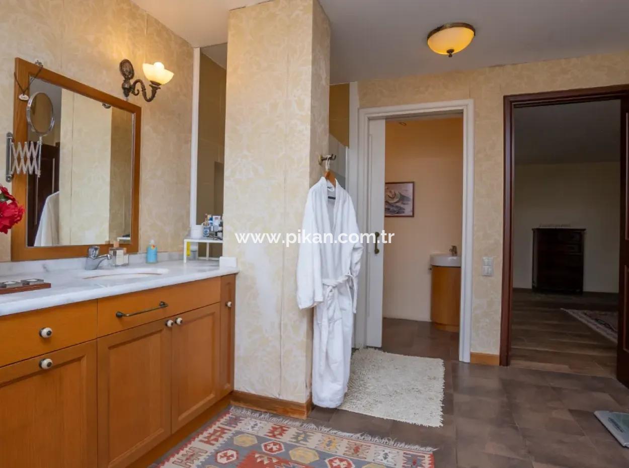 7 In 1 Detached Luxury House On A 2300 M2 Plot For Sale In Zekeriyaköy, Istanbul