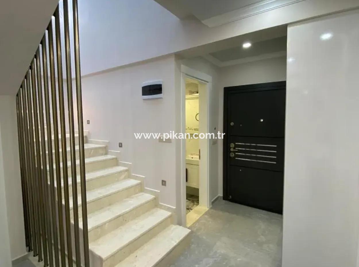 Brand New Duplex Villa With Communal Pool On A 600 M2 Detached Plot In Dalaman