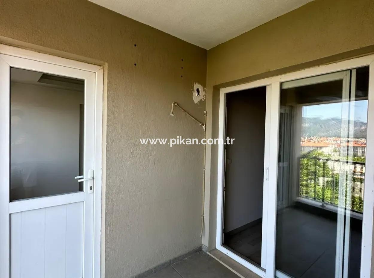 For Sale 3 1 110 M2 Apartment In The Center Of Ortaca.