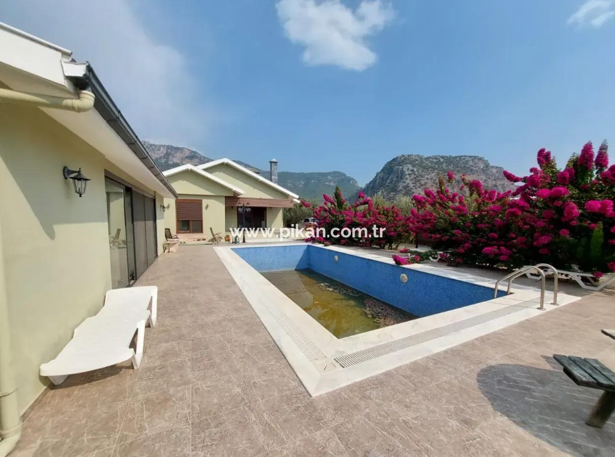 Houses On 3.500 M² Land Suitable For Tourism Investment In Muğla Dalyan For Sale