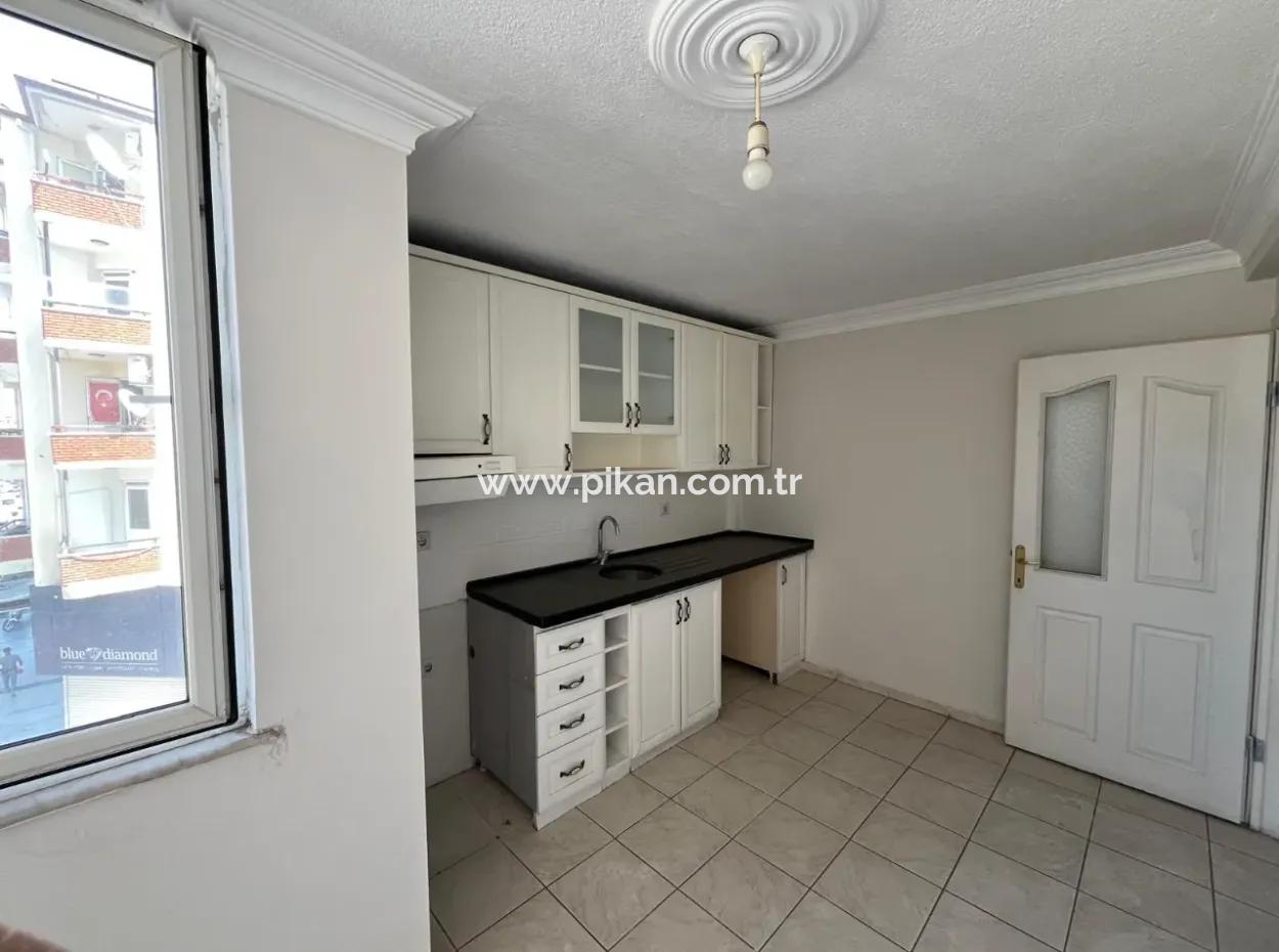 3 1 Flat For Rent In Ortaca Bazaar Center