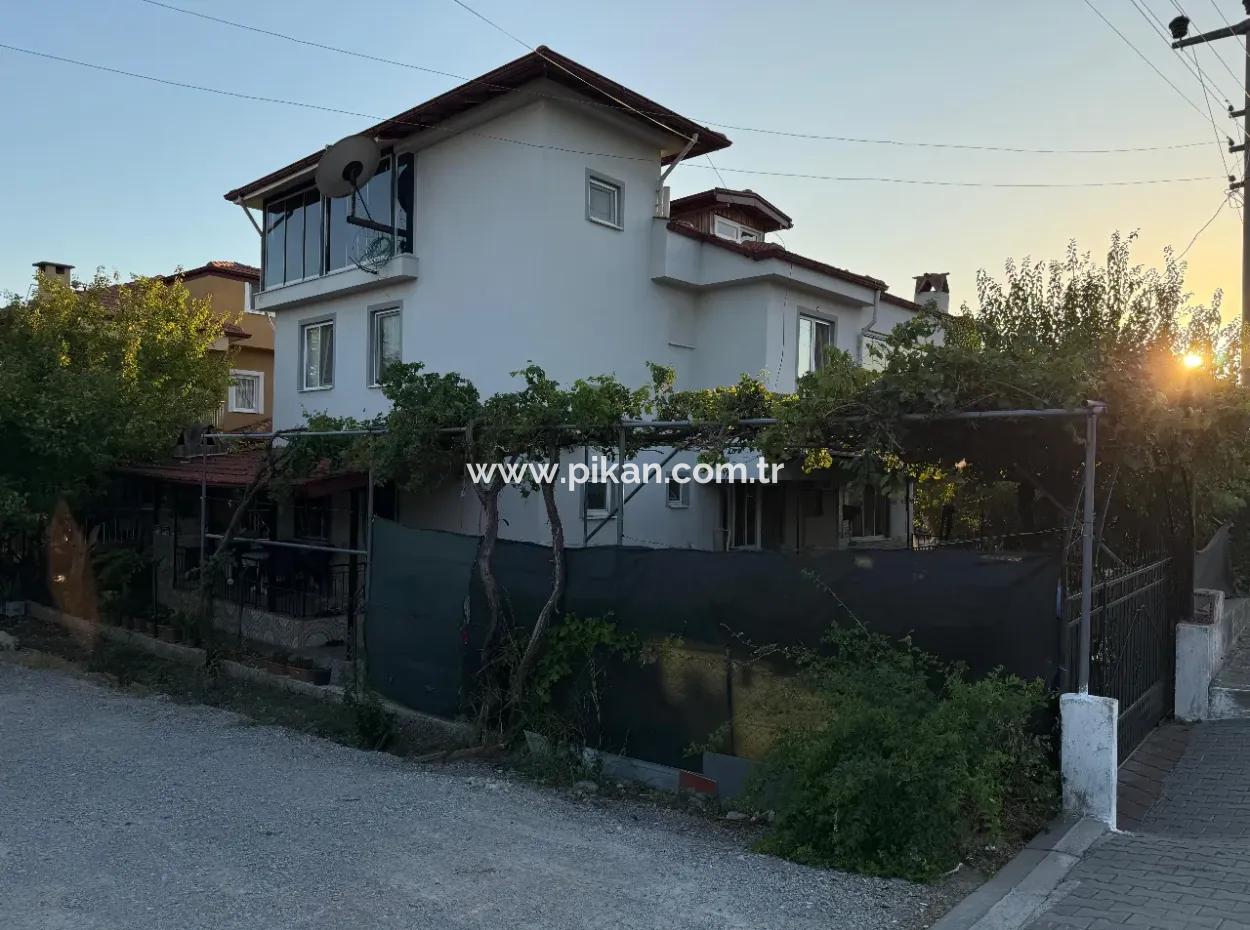 A Detached 2.5-Storey Building On The Dalyan Road In Ortacada Is For Sale.