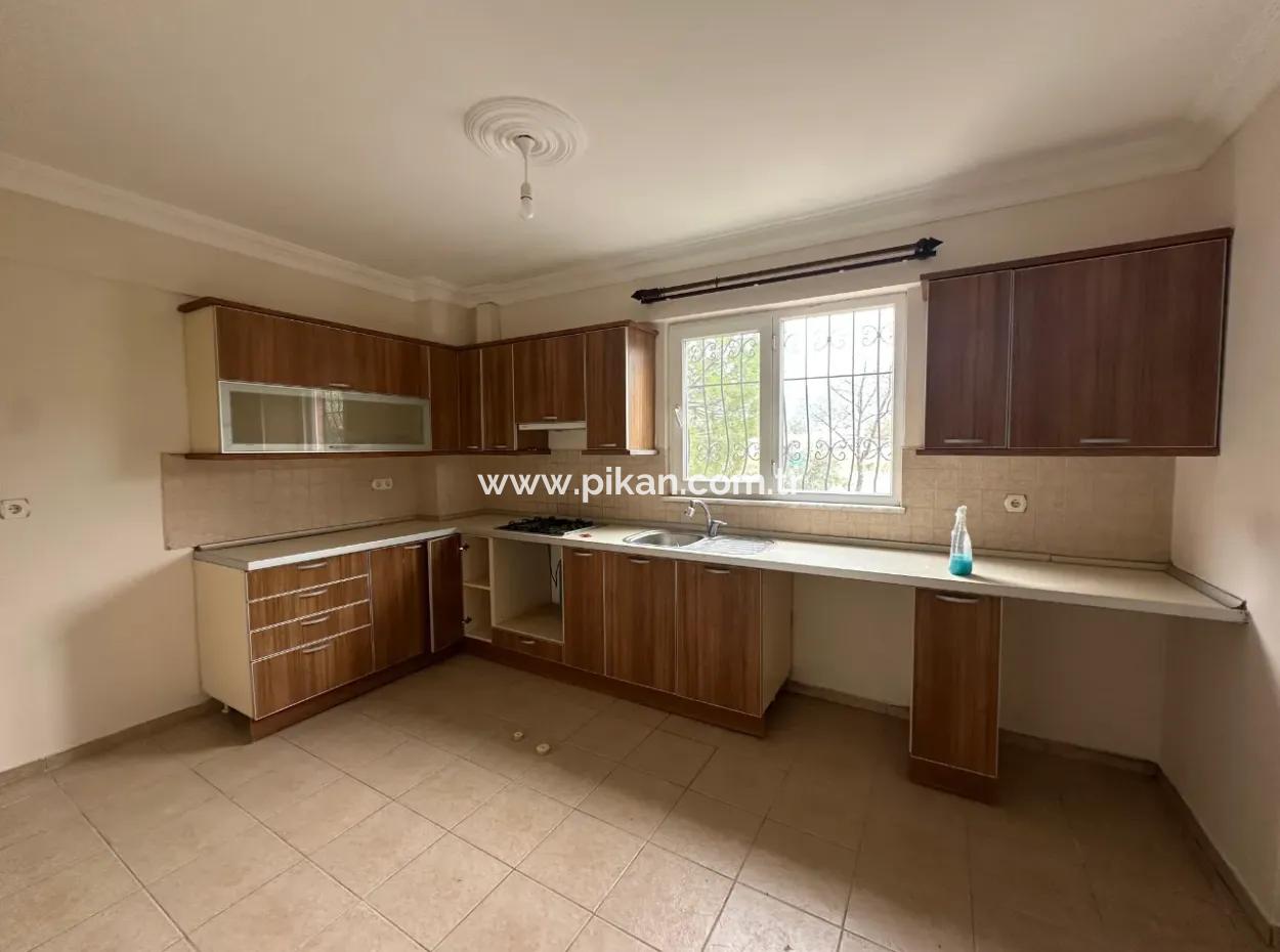 3 1 Spacious Apartment For Rent In Ortaca Cumhuriyet