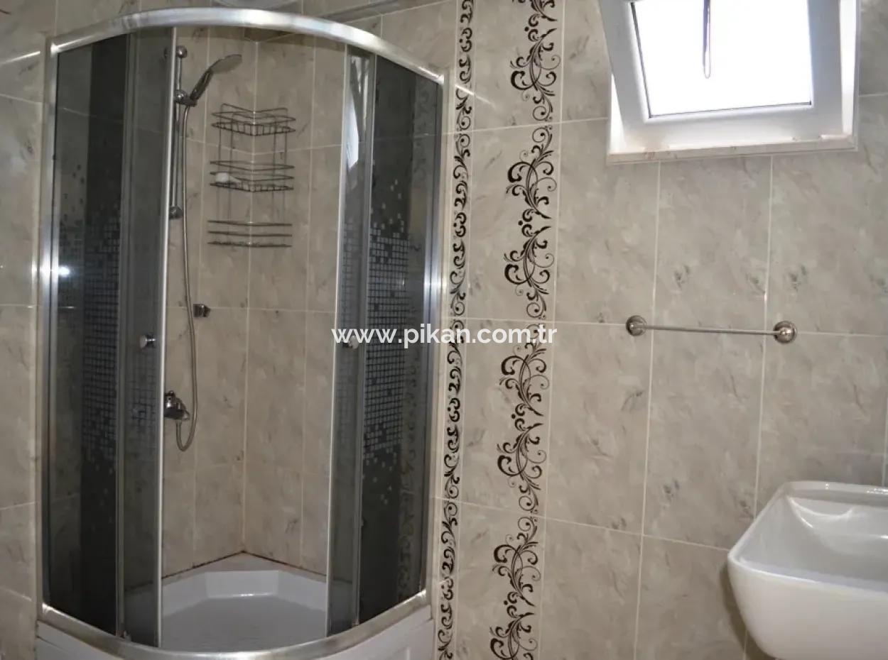 Oriya Detached With A Garden Apartment Rental In The Centre