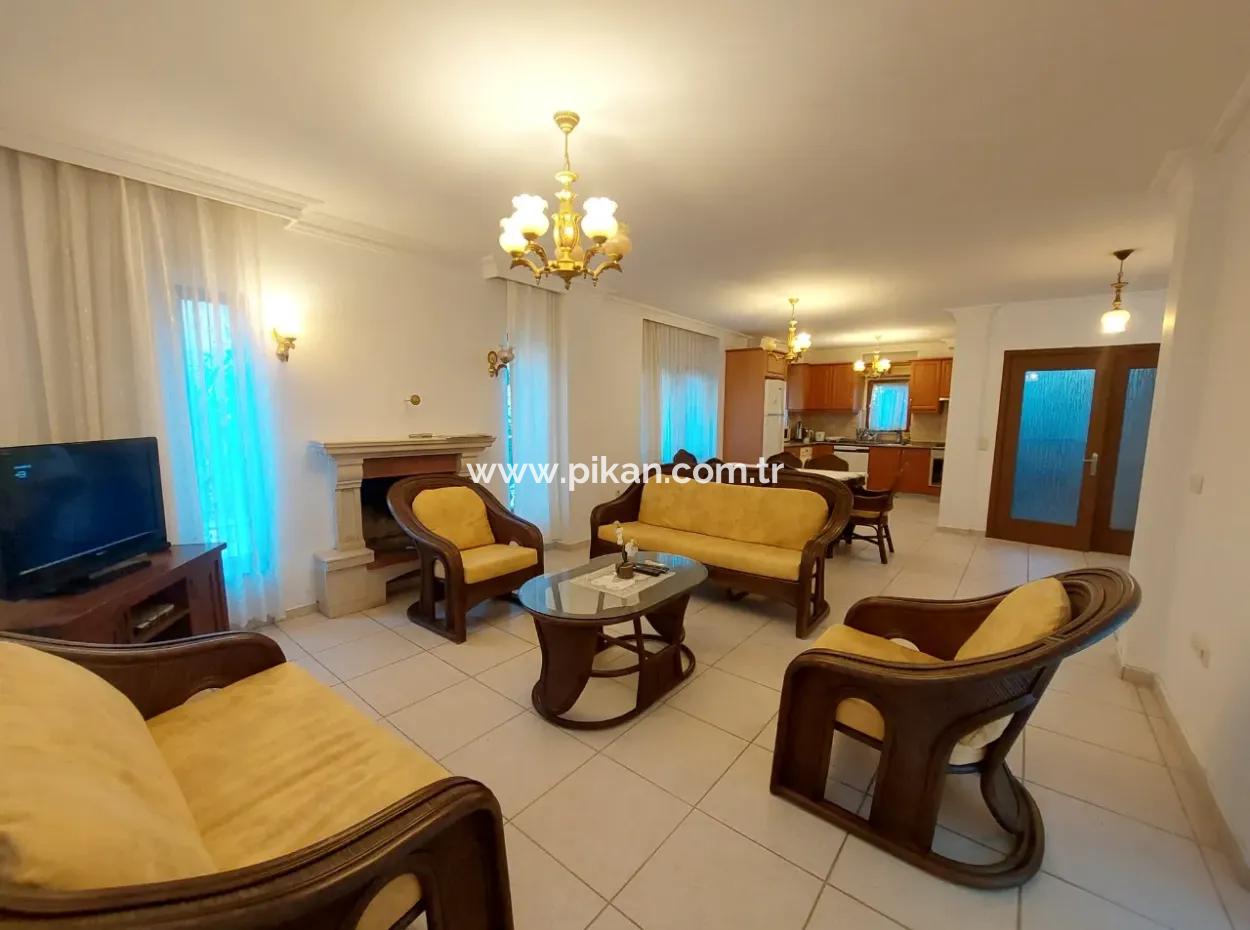 Furnished 3 1, 2 Duplexes, 1 Of Which Is Rented On A 700 M2 Plot With A Swimming Pool In Muğla Dalyan