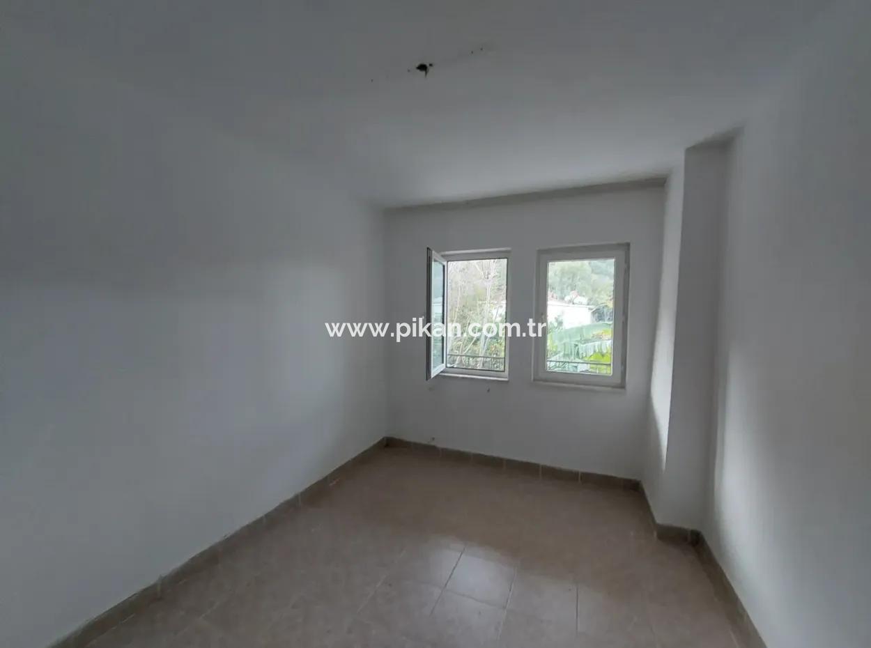 Ortaca Marmarlıda Garden 150 M2, 3 1 Upper Floor Unfurnished Flat For Rent