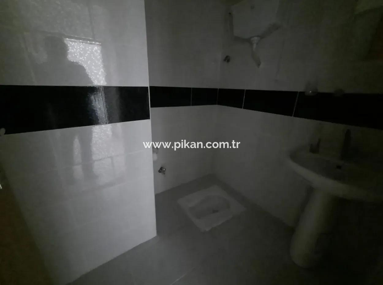 Oriya Apartment For Rent At The Center 3 In 1