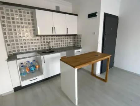 In The Garden Of The Governor Of The Middle 1 1 3. Floor Garden Apartment For Sale