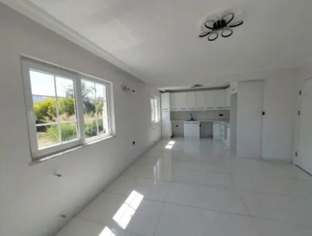 Ideal For A Peaceful Life In The Middle Of Nature In Muğla Ortaca Eskiköy, 2 1 Single-Storey House For Rent.