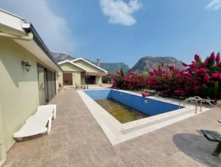 Houses On 3.500 M² Land Suitable For Tourism Investment In Muğla Dalyan For Sale